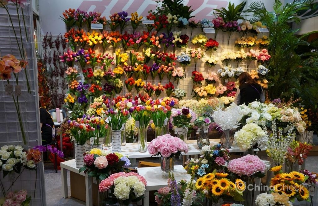 Artificial flower production in Tianjin