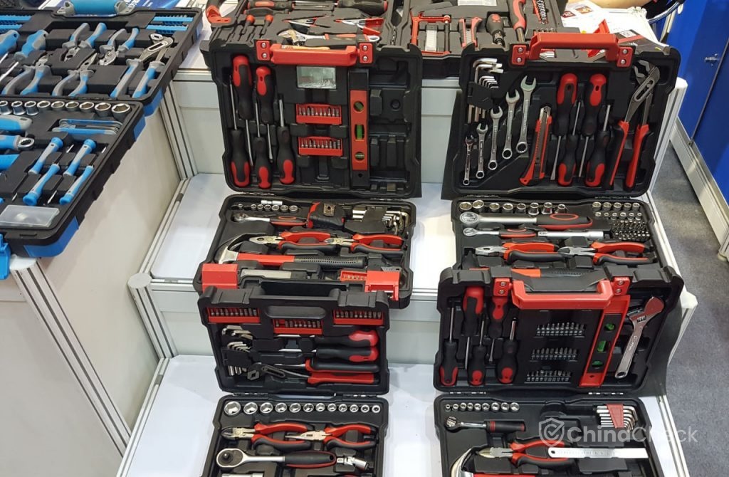 Hardware at Canton Fair phase 1