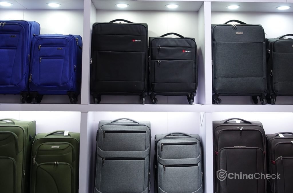 Suitcases at Canton Fair phase 3